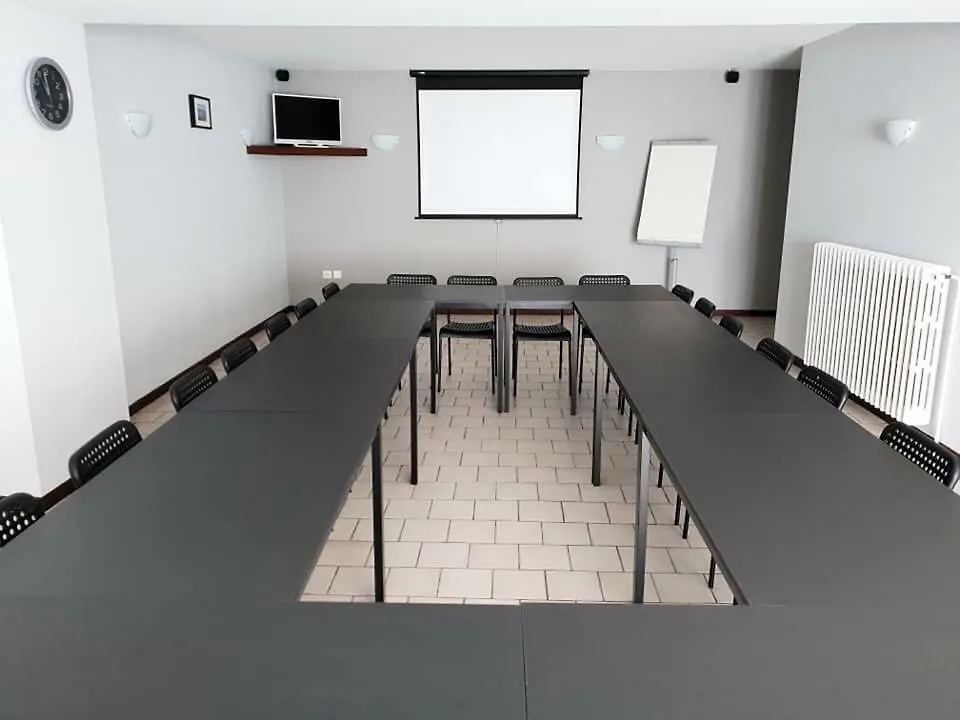 **  Hotel Malpel دوكازوفيل فرنسا